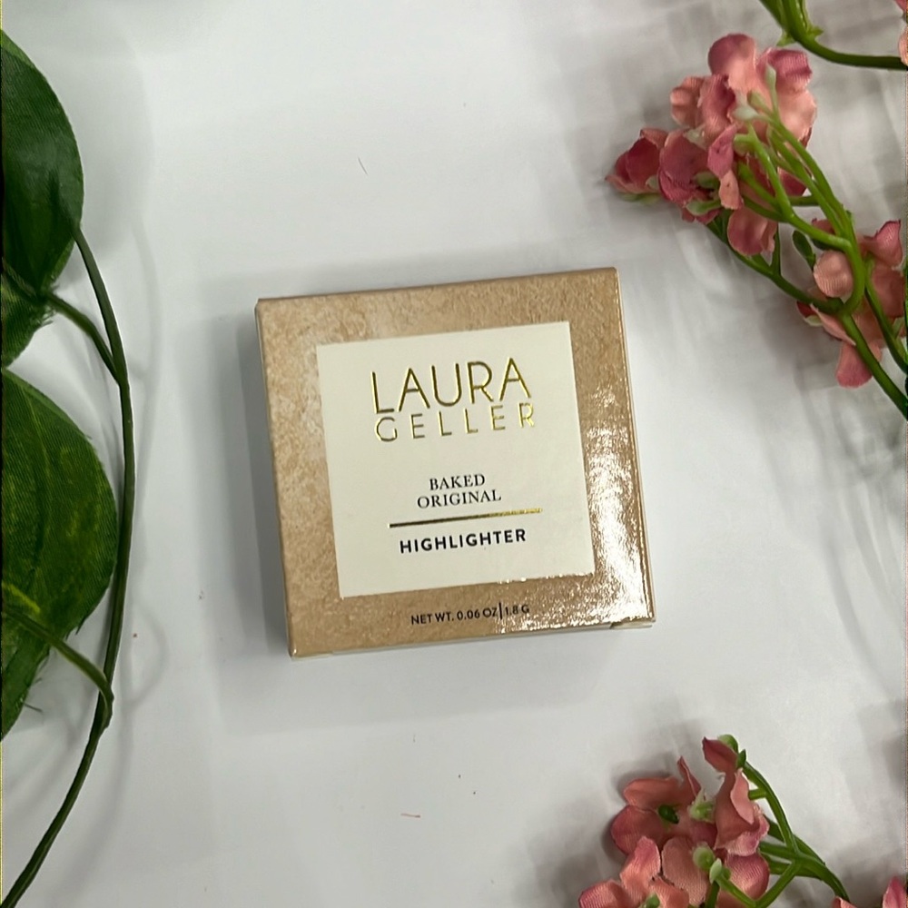 NEW Laura Geller Baked Highlighter French Almond